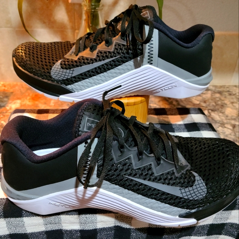 EUC Nike Metcon 6